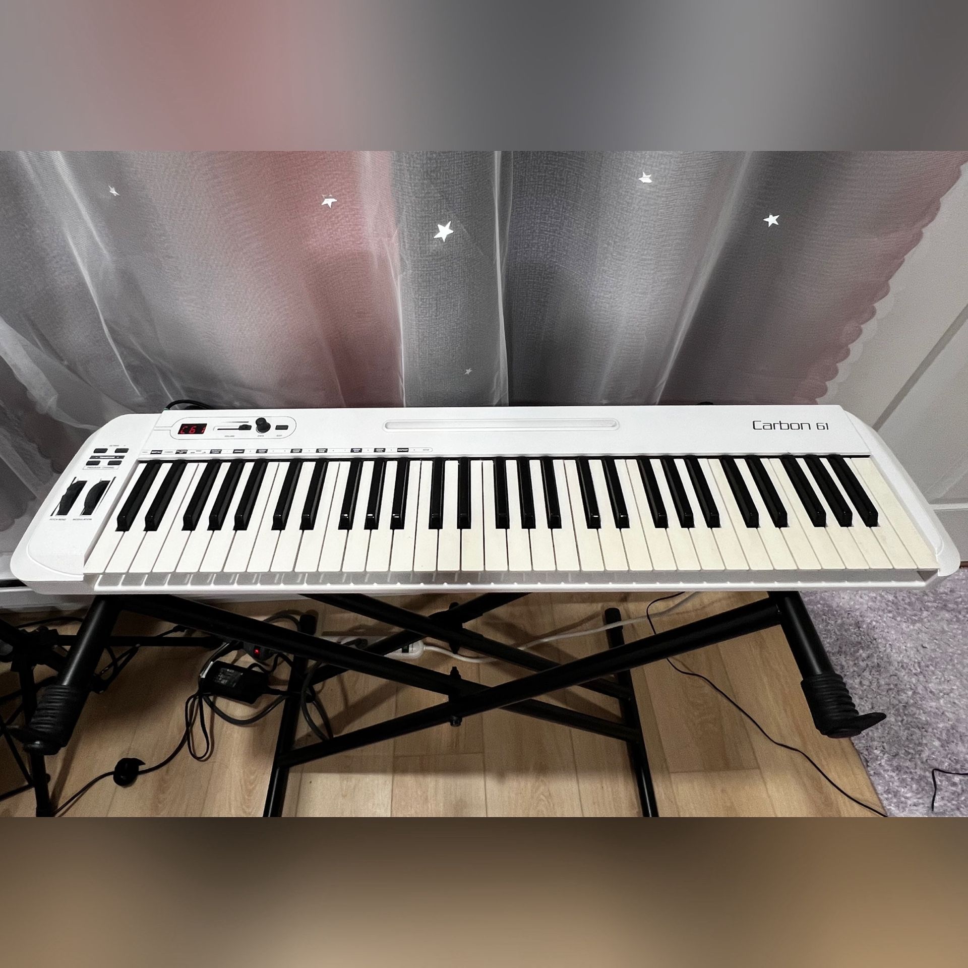 Samson Carbon 61 Key USB MIDI DJ Keyboard Controller(NOT INCLUDED STAND)