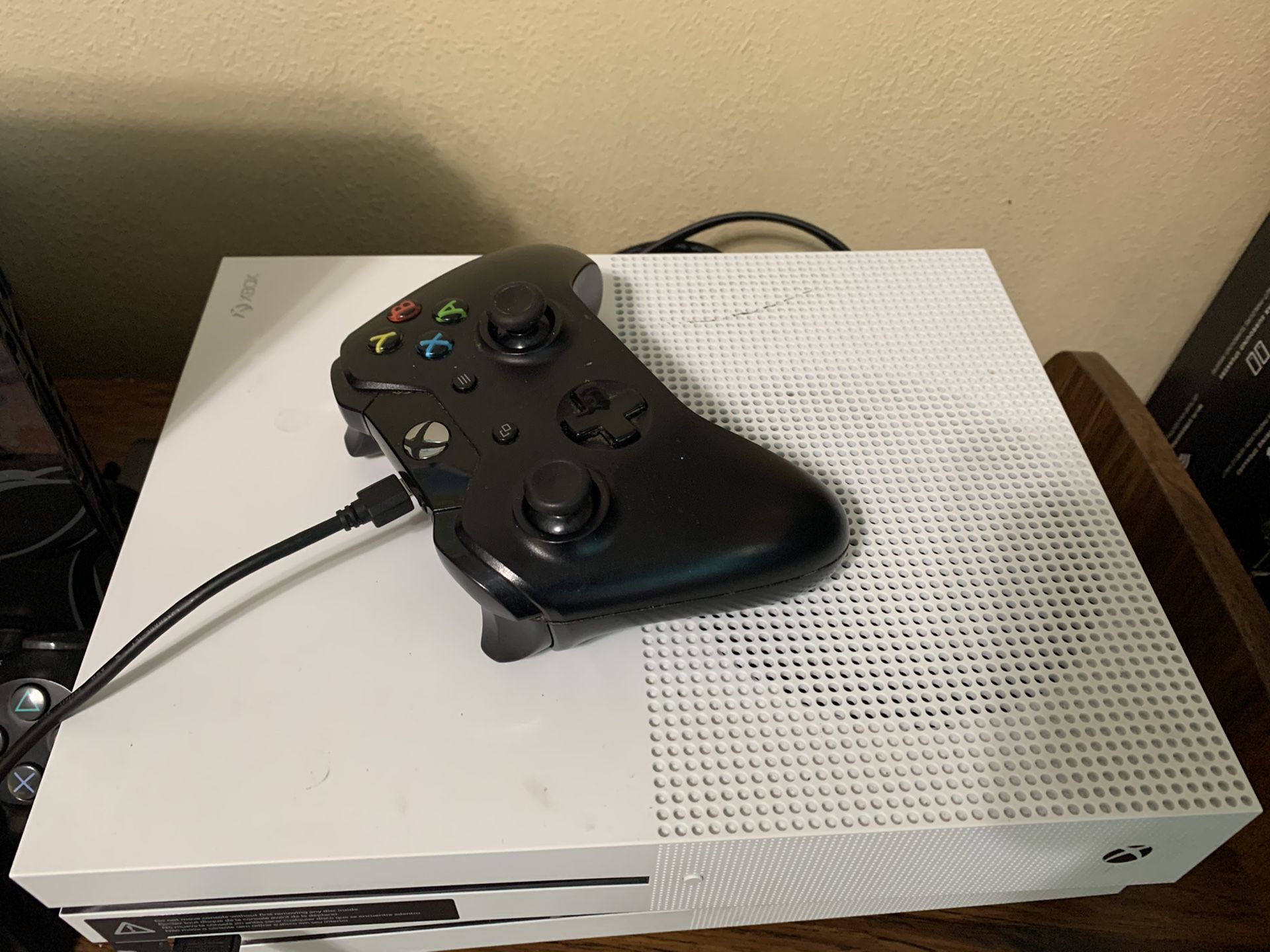 Xbox One S with Controller and all Cables