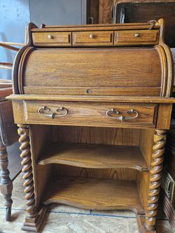 Small Roll Top Desk