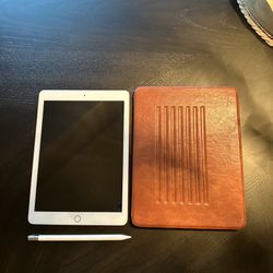 iPad 6th Generation + Apple Pencil + Leather Case