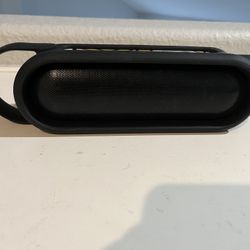 Black Beats Pill Speaker