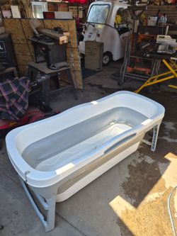 FREE Brand New Soaking Tub ***see detail***