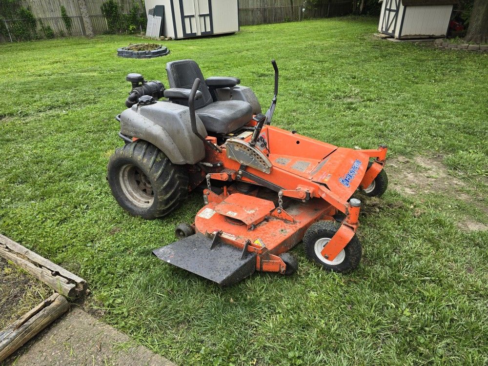 61" Husqvarna Zero Turn