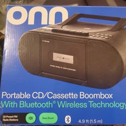 Boombox with bluetooth 