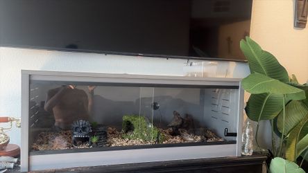 Like New Thrive Eco-Flex 46” Reptile Terrarium