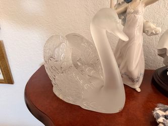 Pair of Swan Lalique