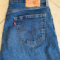 Levi’s 505 Jeans  . Size : 34 W And 30 L . Excellent  Condition .