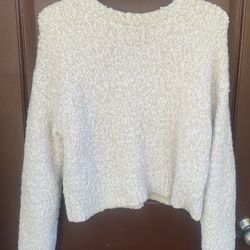 Forever 21 Fuzzy White Sweater S..