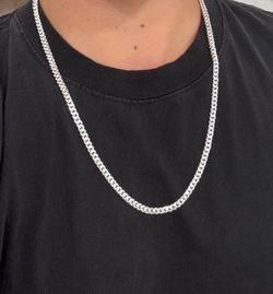BRAND NEW STERLING SILVER CUBAN LINK