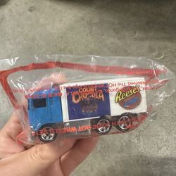 1997 Hot Wheels Count Chocula Reese’s Puffs Cookie Crisp Coco Puffs Cereal Collectible Toy Car
