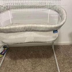halo bassinet 