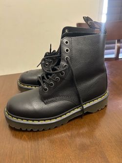Dr. Martens Boots black leather