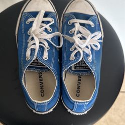 Converse Shoes For Boys And Girls Size 2