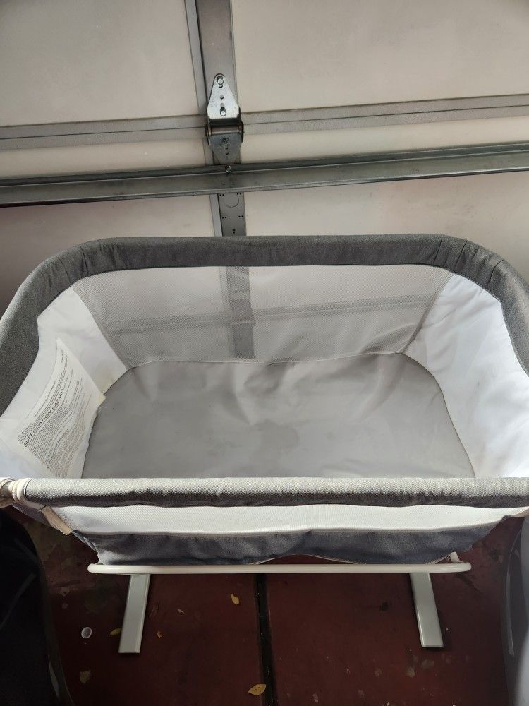 Bassinet/Sleeper