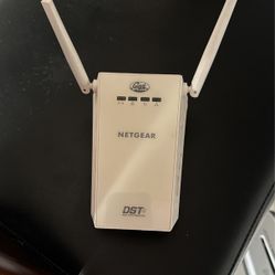 Netgear DST Internet Extender 