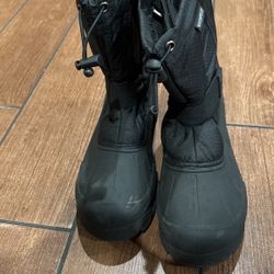 Snow Boots Size 7 Men Woman 8.5