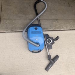vacuum cleaner