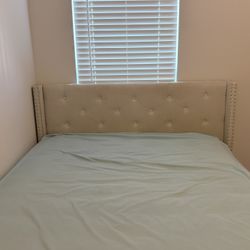 Queen Bed 
