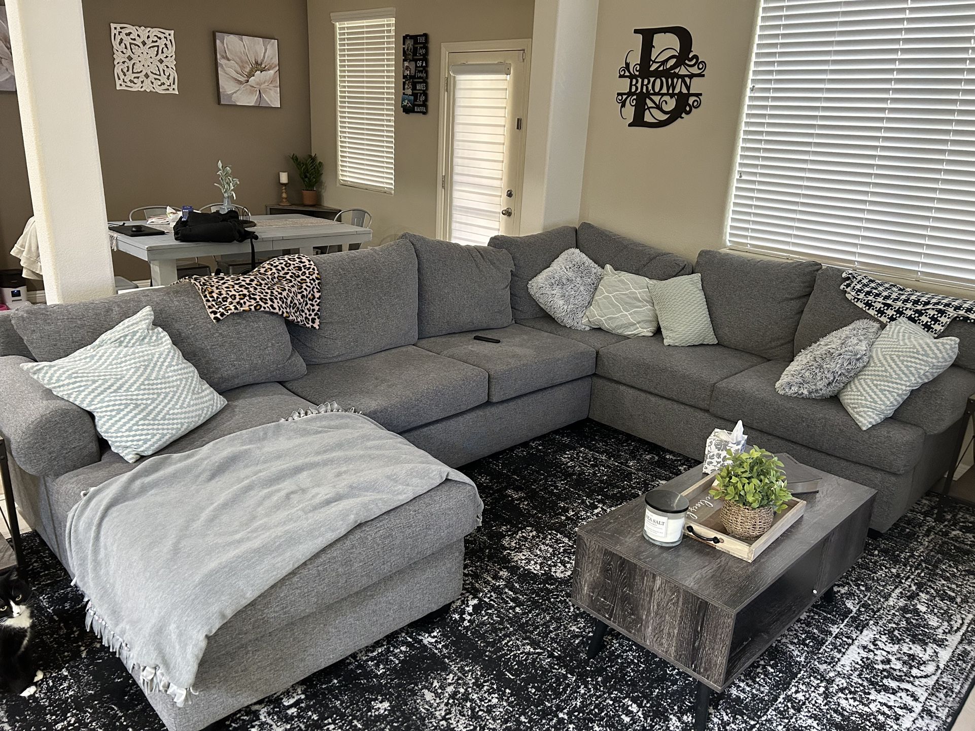 Ashley Furniture Cambri 2-Piece Sectional with Chaise for Sale in Las  Vegas, NV - OfferUp