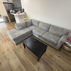 Living Spacing Sectional 