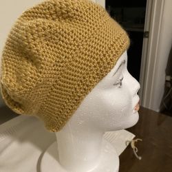 Hand Made Hats 🎩 And Baby Items.