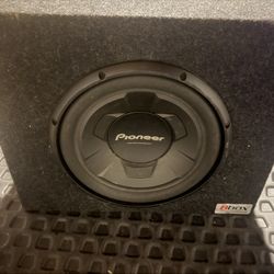Pioneer subwoofer with enclosure.