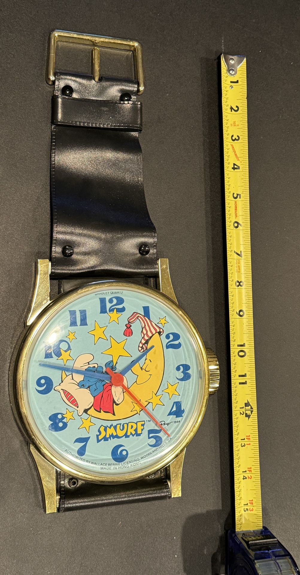 Vintage Smurfs Oversized Wristwatch Wall clock made by Bradley 1984. Tested & working. Requires 1 AA battery not included!