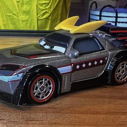 DISNEY PIXAR CARS TOKYO MATER TOON KABUTO - DIECAST - NEW CONDITION