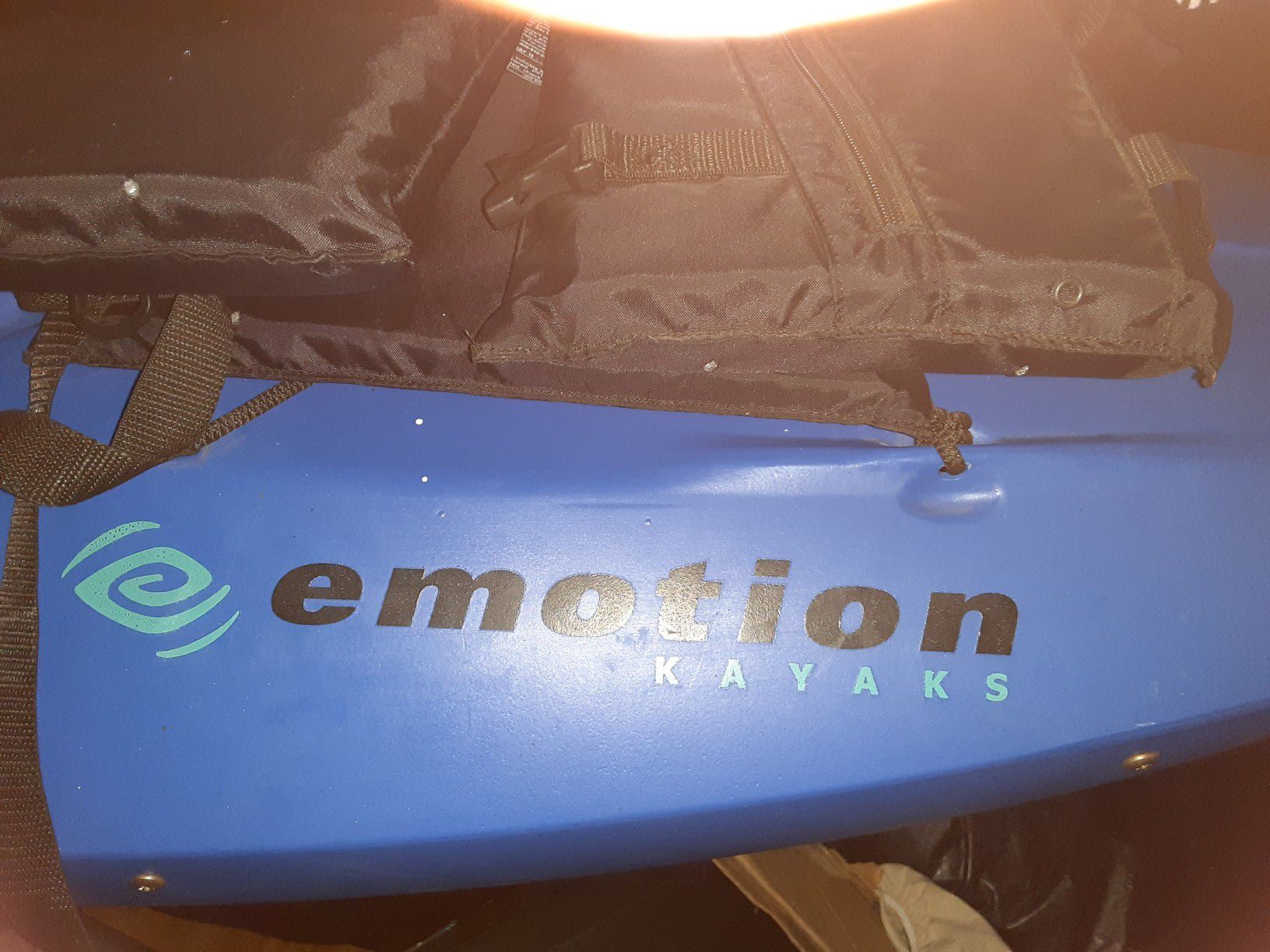 Emotion kayak
