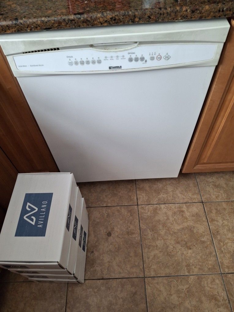 Stove Refrigerator Microwave Dishwasher Combo