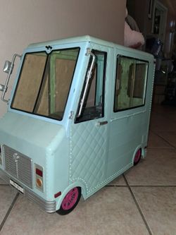 Toy car