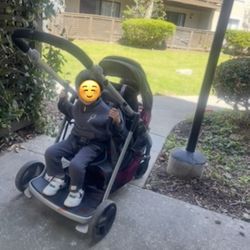 Graco Double stroller and extra baby car seat