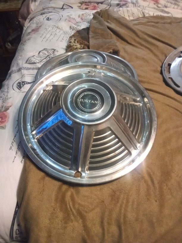 13 Inch Mustang Wheel Covers 61 Through 65