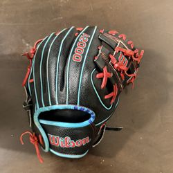 Wilson 11'' A2000 PF11SS Pedroia Fit Series Glove