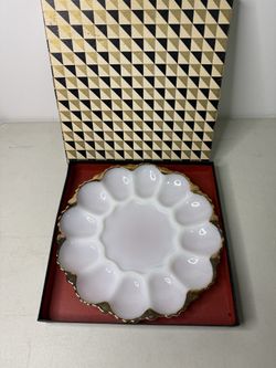 Vintage Anchor Hocking Milk Glass Deviled Egg Plate w/Gold Trim/Edging