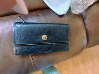 Coach black leather wa6