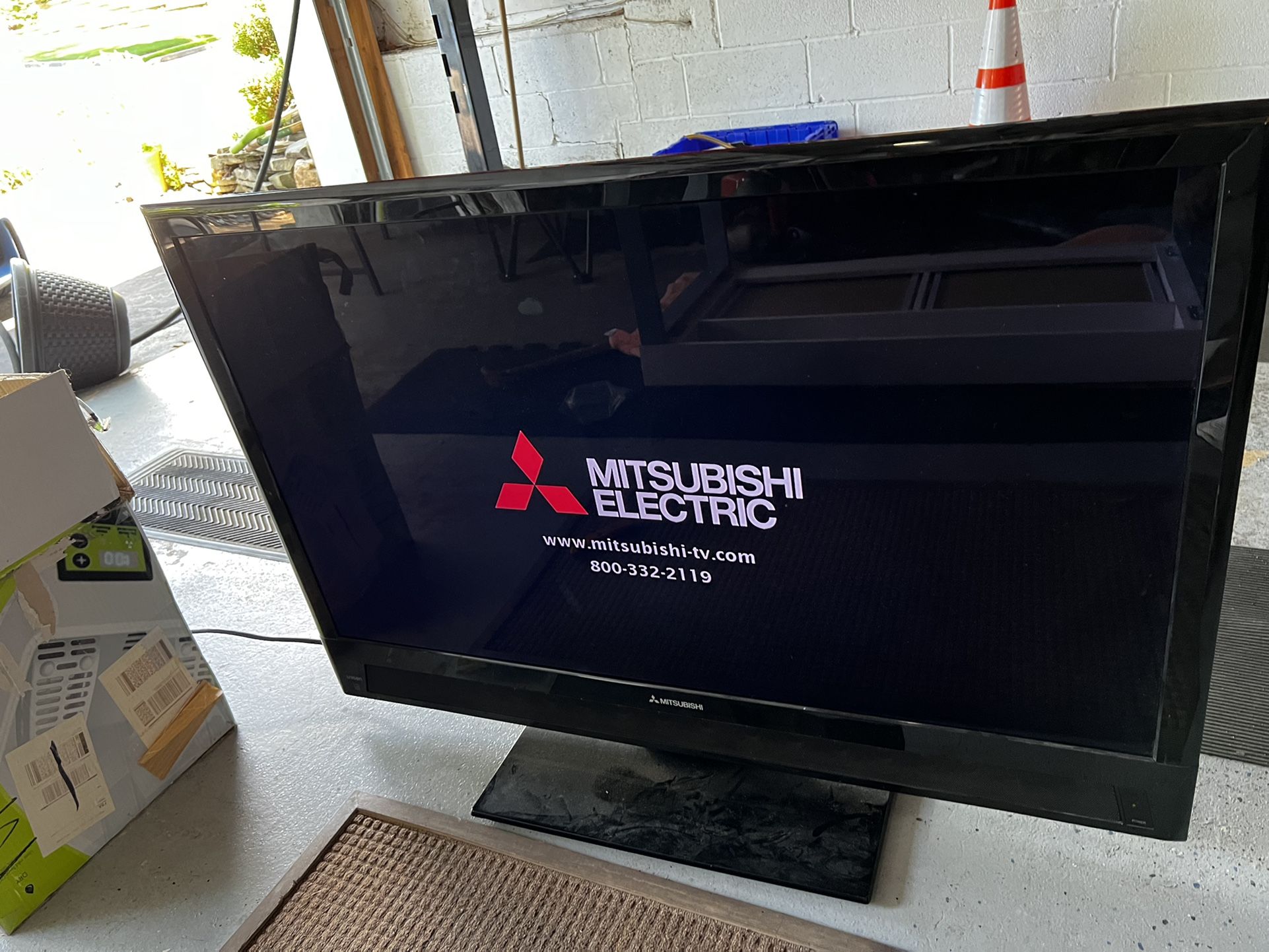 Mitsubishi Television Tv 50 Inch