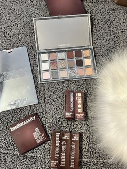 NEW MAKEUP FOR SALE; HUDA BEAUTY ICY PR