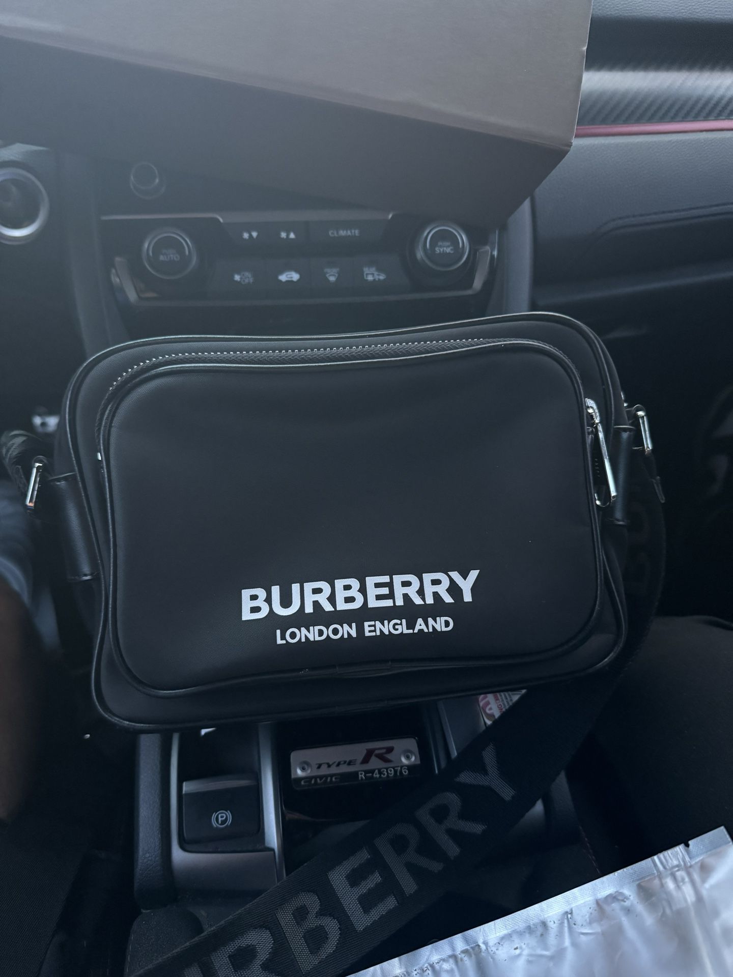  Burberry Bag 