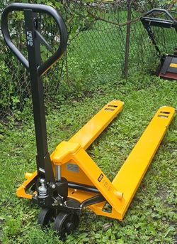 Uline Pallet Truck - Long Fork, 72 × 27"