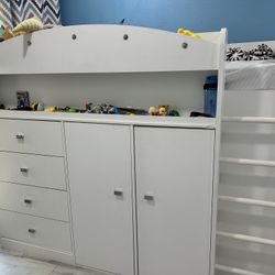 2 Bunk Beds (Free)