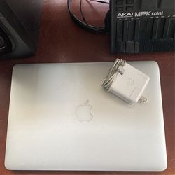 Mac book Air 2017-2019