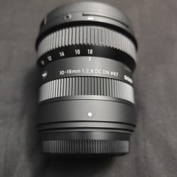 Sigma 10-18mm Wide Angle Lens. For Fujifilm 