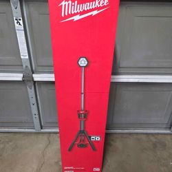 Milwaukee M18 Rocket Dual Power Tower Light (Tool-Only)