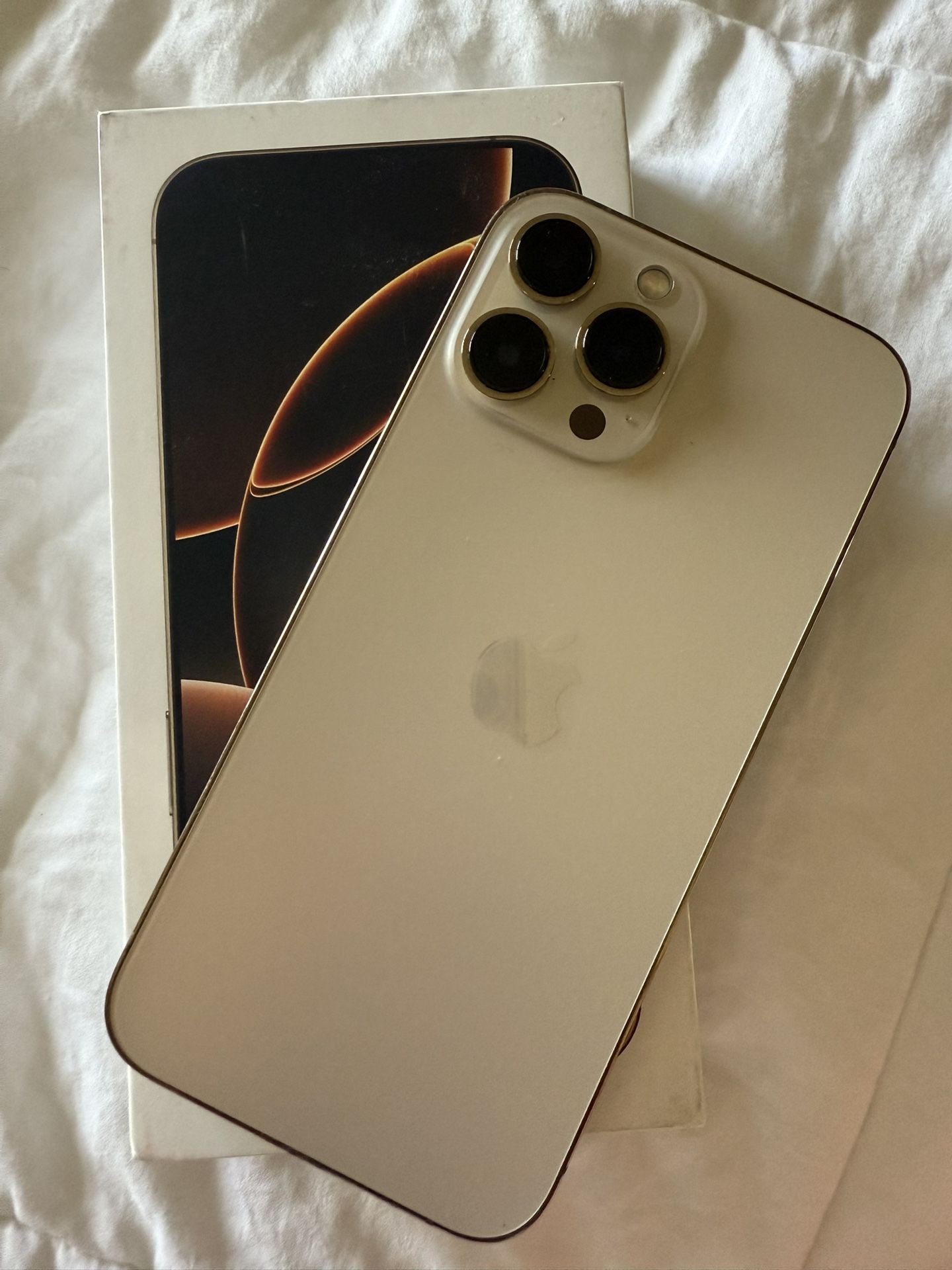 iPhone 16 Pro Max, Desert Titanium, 1TB