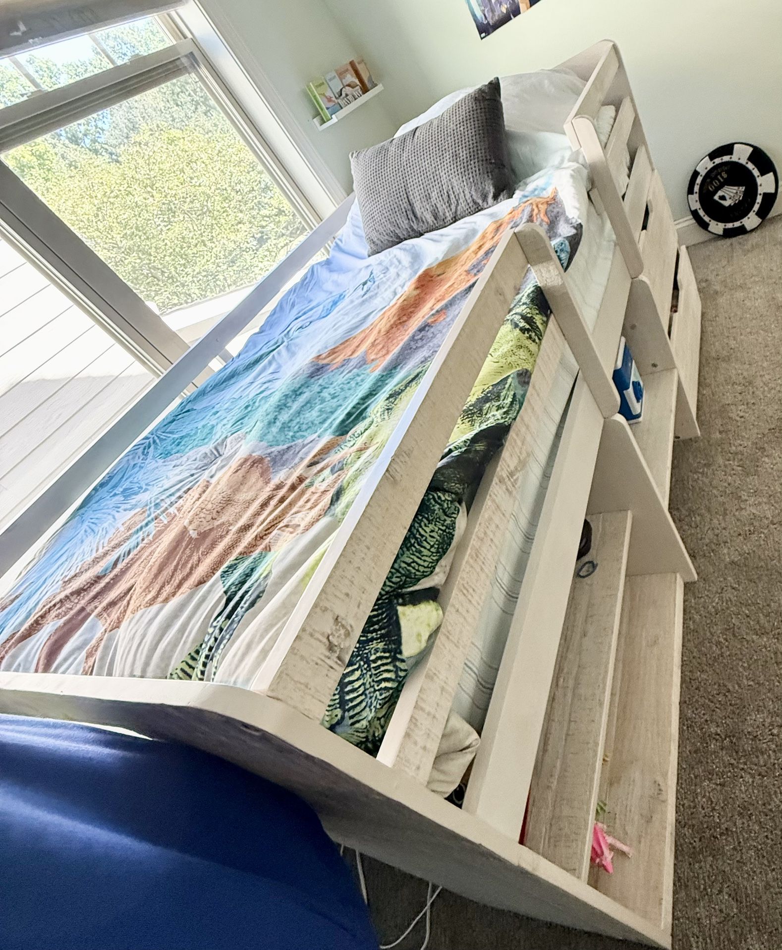 Twin bunks/Y Bed For Kids 