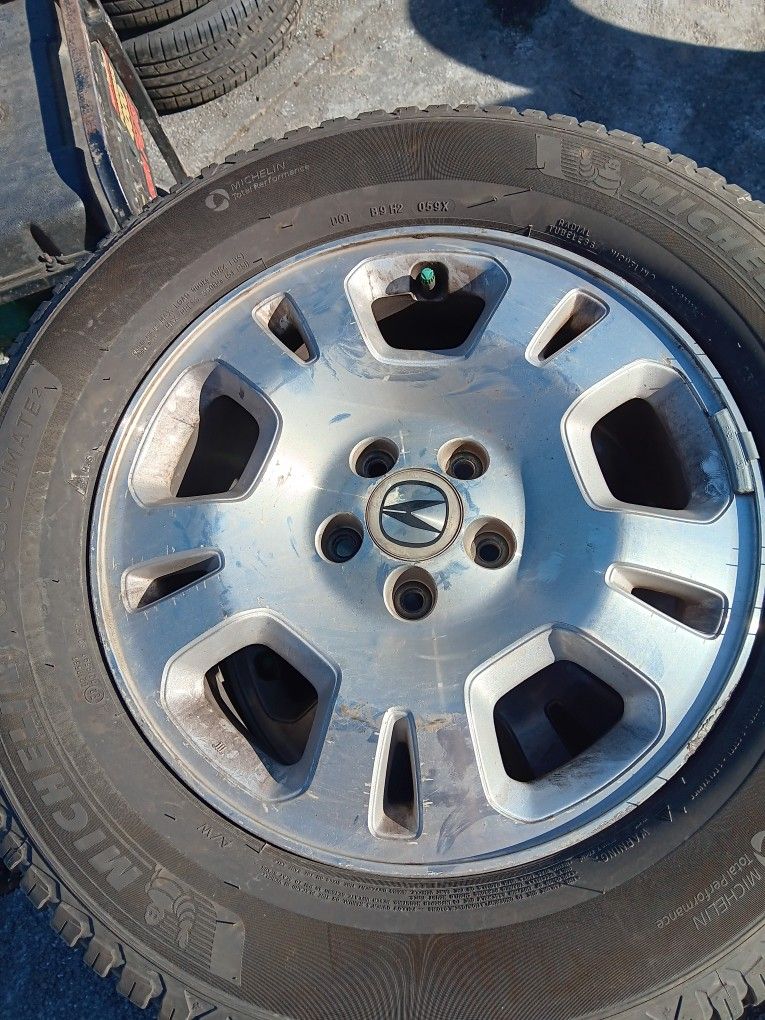 17×6.5" Acura honda nissan toyota kia and more With 5×114.3bolt Same As 5×4.1/2 Bolt Pat.
