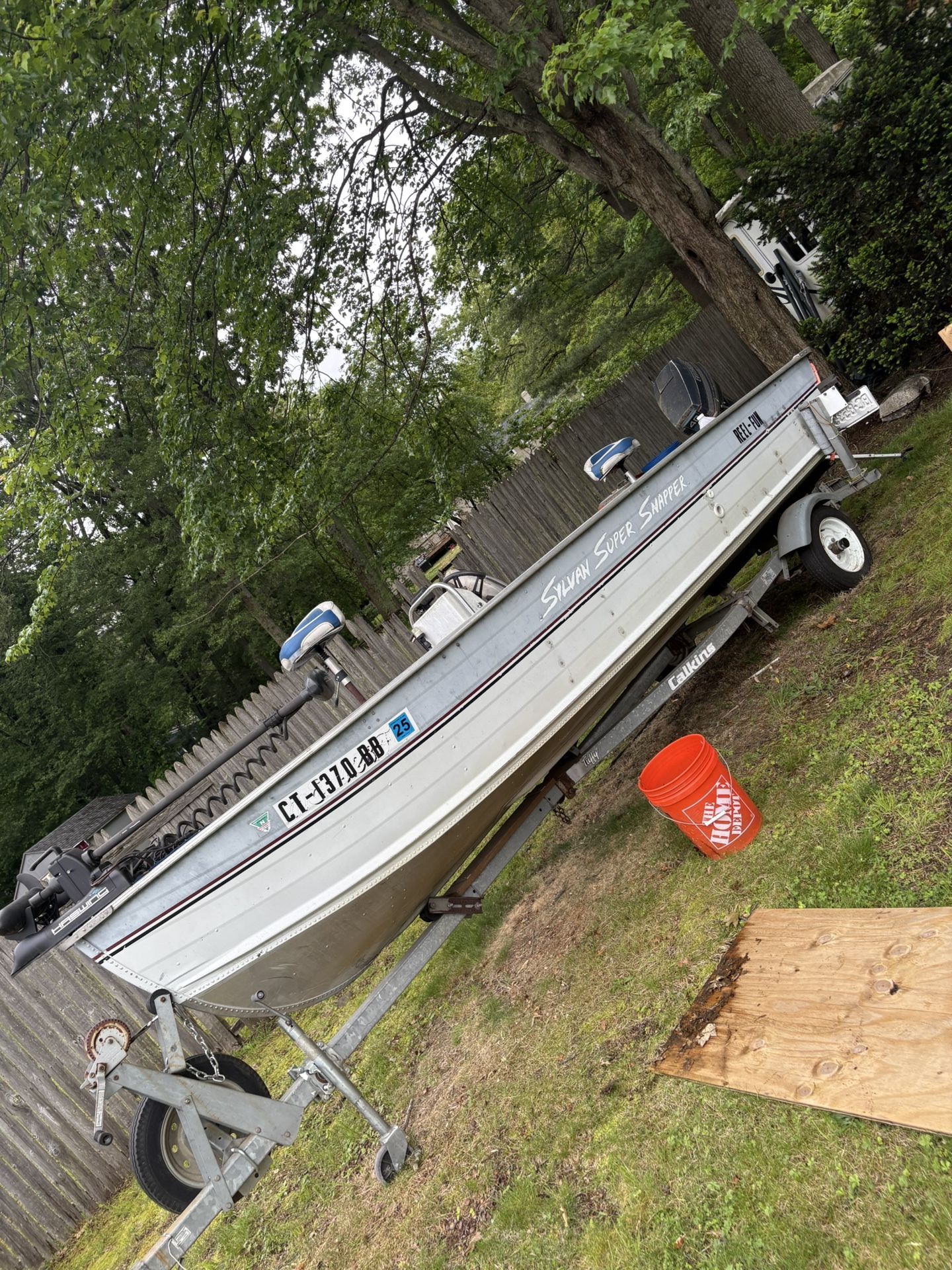 Fishing Boat 16 Foot 40 Horsepower
