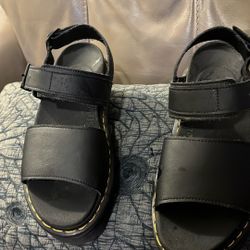 Dr. Marten Sandles Size 8 Black