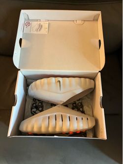 Nike Mind Slides
